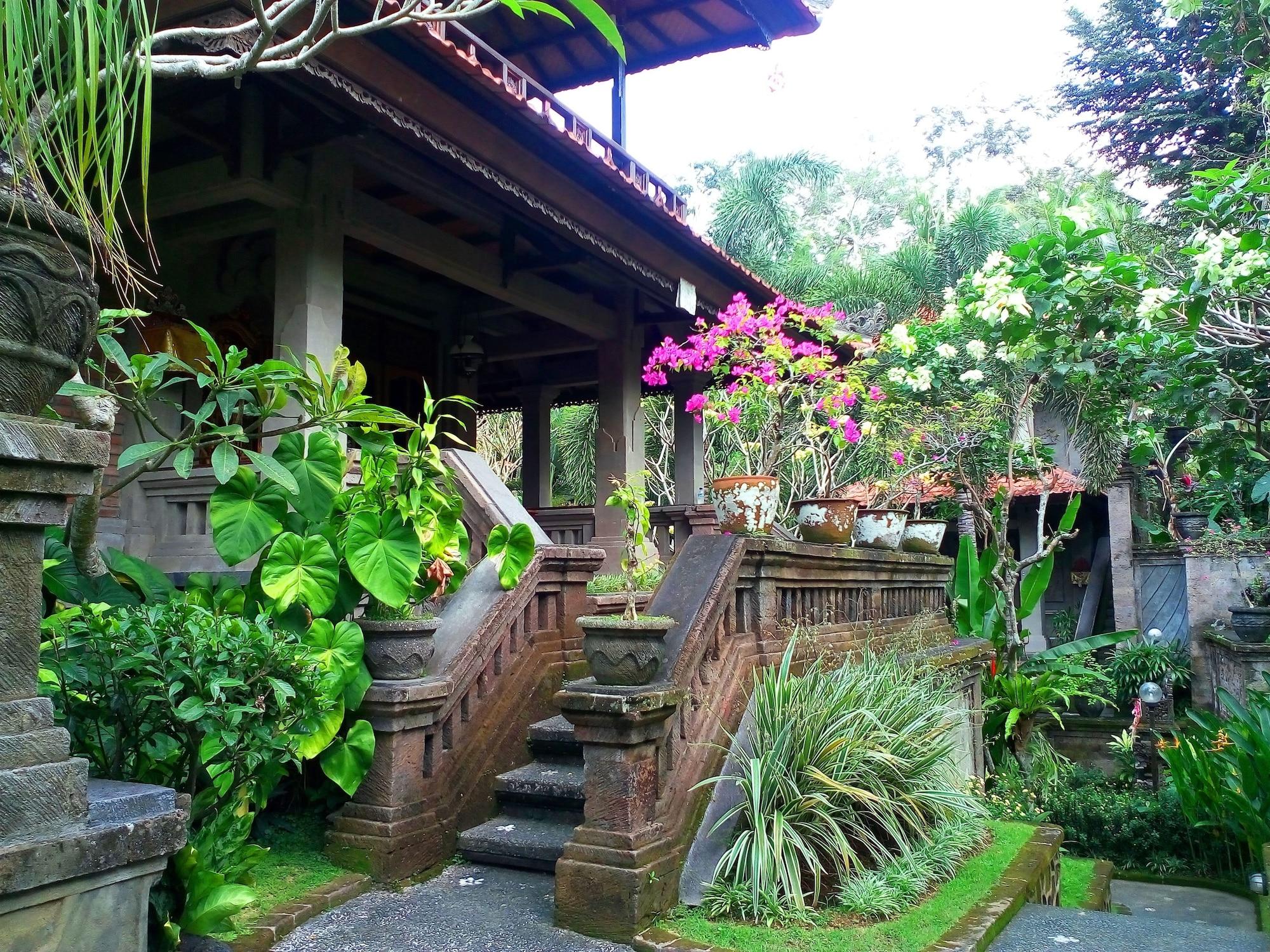 Hotel Artini 2
